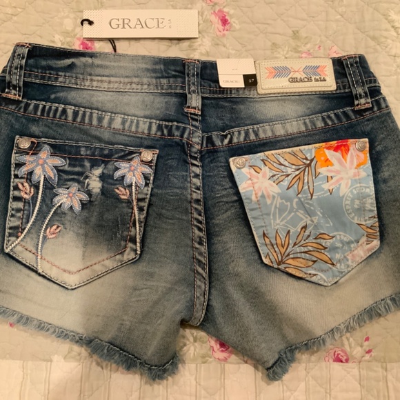 Grace In LA SHORTS Denim Jean 27 BRAND New Distressed Patches Surf Cut Offs Boho - Picture 2 of 13